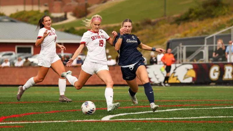 Women's Soccer Wins Senior Day Matchup