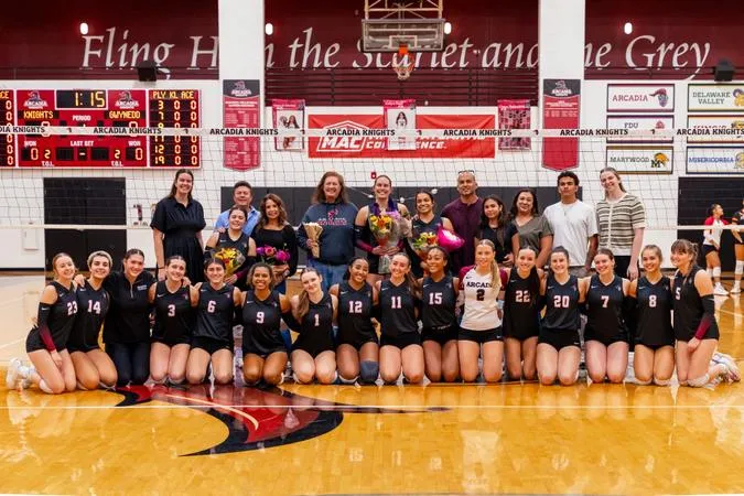 Women's Volleyball Sweeps Gwynedd Mercy and Baruch in Home Tri-Match