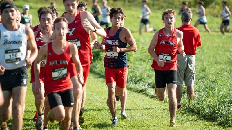 Cross Country Competes at Carnegie Mellon Invitational