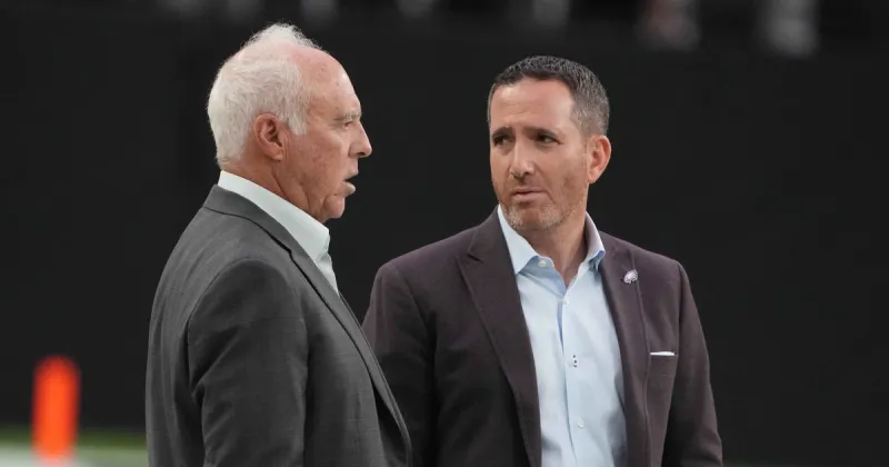 The Eagles should punt on the 2026 season, trade still-valuable players for future assets