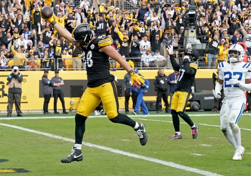 Pat Freiermuth keeps scoring in the red zone. Here's how he did it - twice - against the Colts.