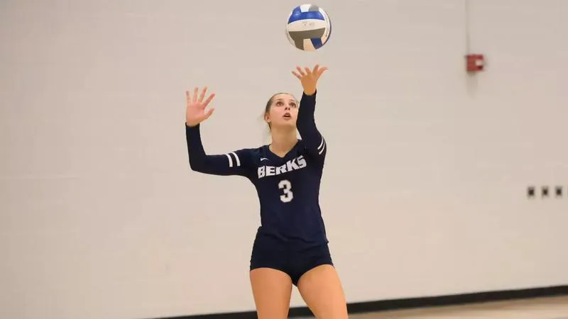 Women's Volleyball Falls to Cairn in Three Sets