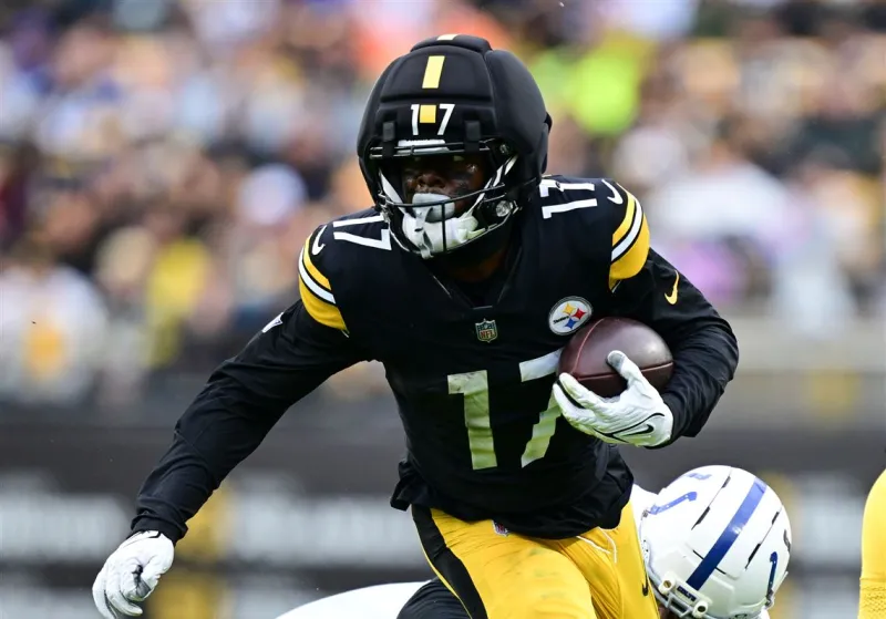 The Steelers can't catch a break, as two more receivers go down with injuries