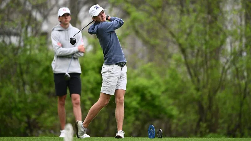 Hoffman Ranked First After Opening Round at PAC Fall Championships