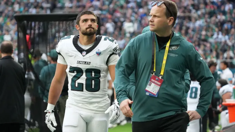 Source: Eagles RB Will Shipley has partial tear of plantar fascia