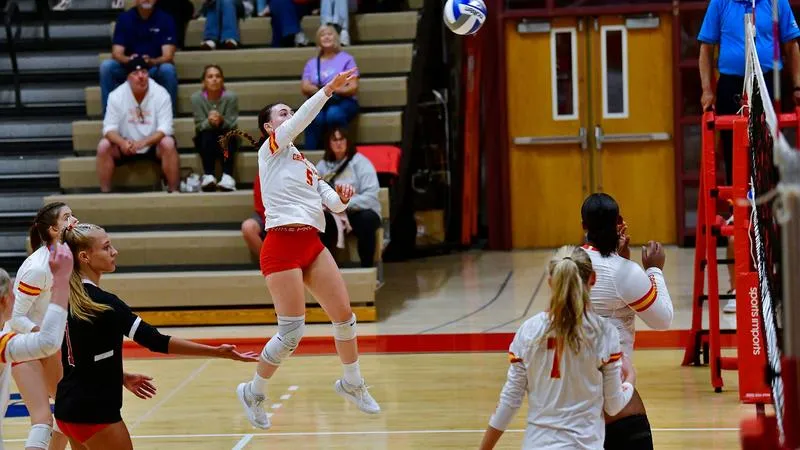 Lions Outlast Griffins in Five Set Thriller in Lakewood