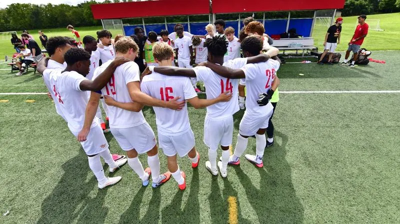 Men's Soccer Team Falls at Monroe