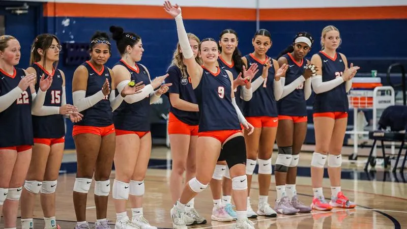 Giants Take Second Set Against King's in Nonconference Matchup