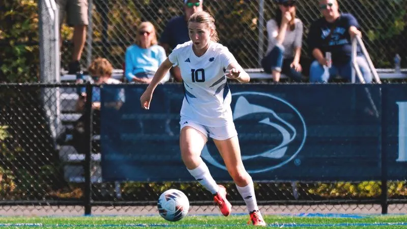 Abington Defeats Gators, 4-2, in United East Action