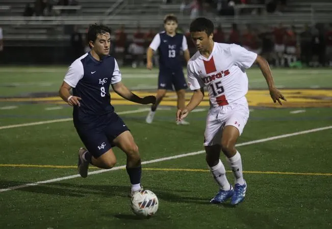 King's Men's Soccer Falls 2-1 To Lebanon Valley in First MAC Freedom Loss