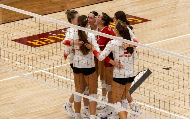 Volleyball Hosts Gannon on Thursday