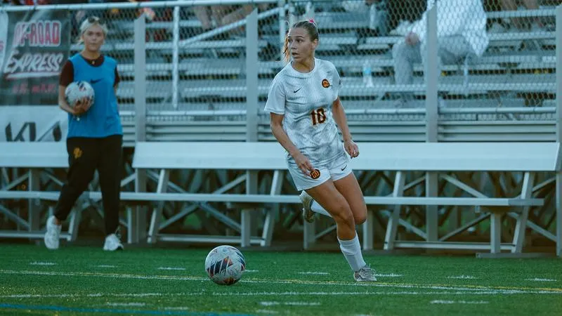 Piper's Goal Lifts Women's Soccer Past Adelphi for Sixth Straight Win