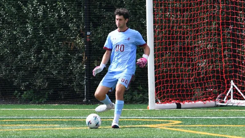 Men's Soccer Edged by No. 20 Messiah