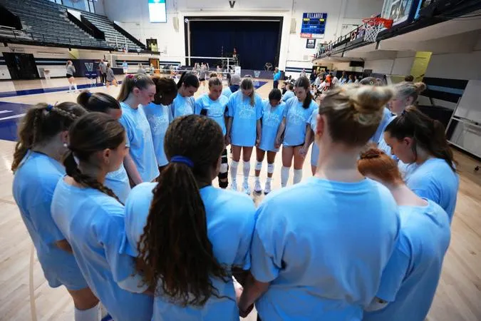 Volleyball Improves to 5-0 at Home with 3-1 Win Over Georgetown