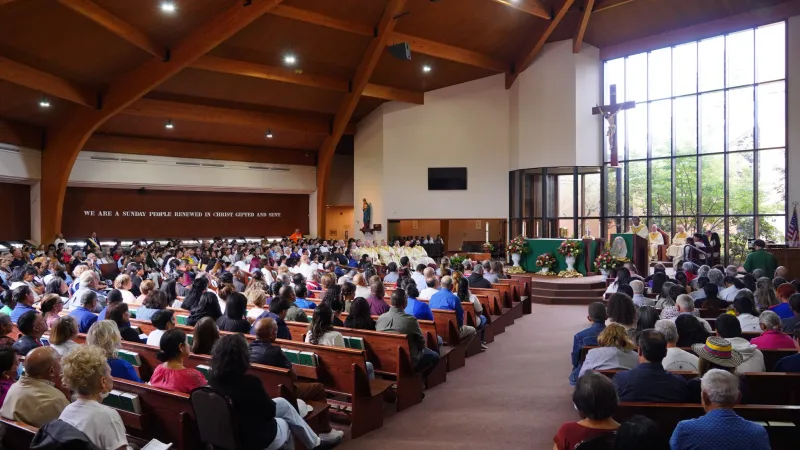 Hispanic heritage celebration draws huge crowd to Monroe County