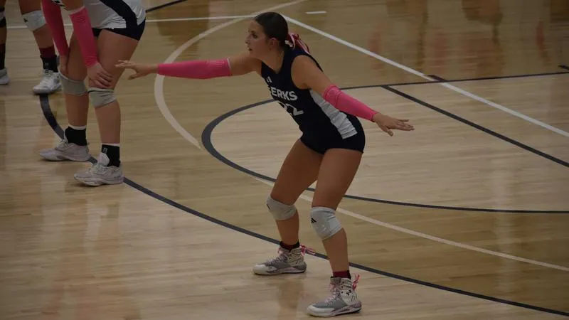 Women's Volleyball Rallies for 3-1 Win Over Abington