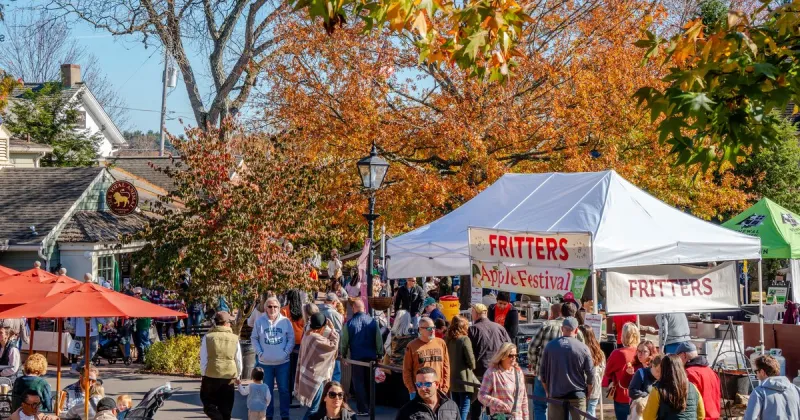 Peddler's Village Apple Festival brings two days of food and fall activities to Bucks County