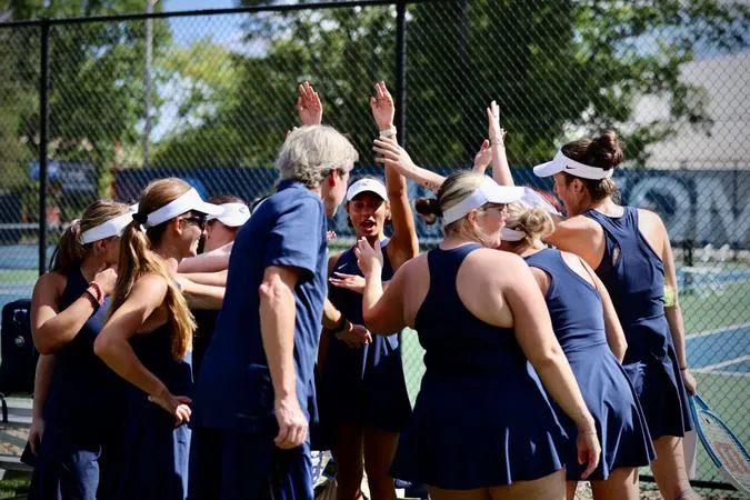 Cats close fall against W&J