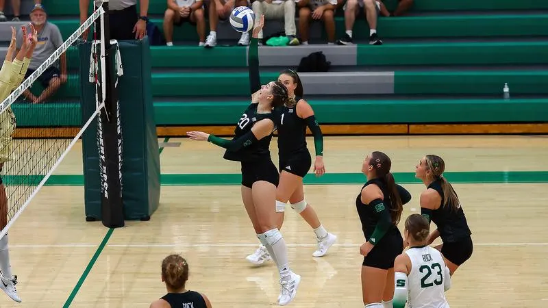 Rock edged by Clarion in four sets