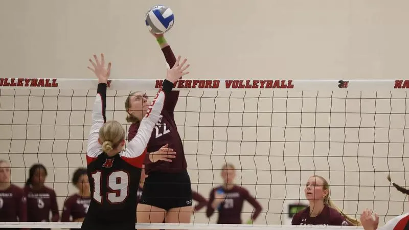 Volleyball Falls in Five to Scranton
