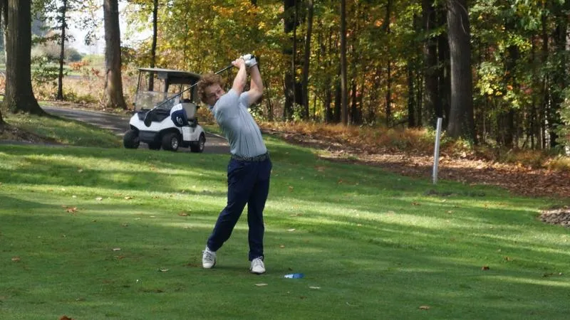 Men's Golf's First Day at PSAC Championship Shortened by Darkness
