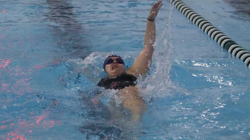 Women's Swimming Falls in Tight Battle at York