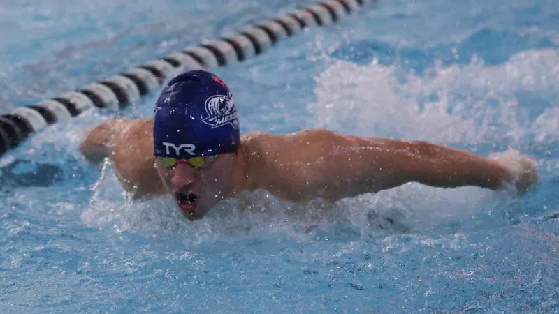 Men's Swimming Drops Dual At York