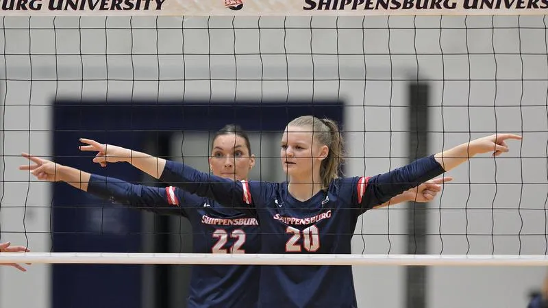 RECAP: DeVos's career-high 17 kills punctuate Volleyball's four-set home win over Millersville