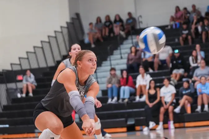 Volleyball Overcomes Chestnut Hill in Four Sets