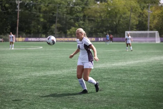 No. 17 Women's Soccer Storms Past Mansfield, 4-0