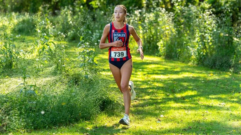 Kozich Leads Women's CC at Connecticut College Invitational