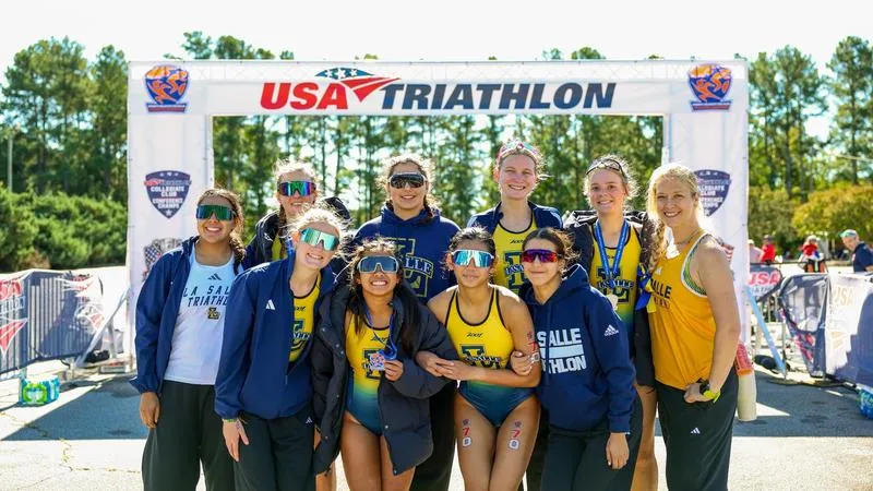 Triathlon Places Sixth At NCAA East Regionals, Qualifies For NCAA Championships