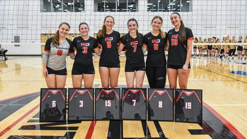 Women's Volleyball: Women's Volleyball Earns Senior Day Win Against Geneva