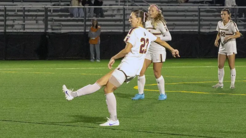 Women's Soccer Drops Low-Scoring Contest Against No. 4 Kutztown