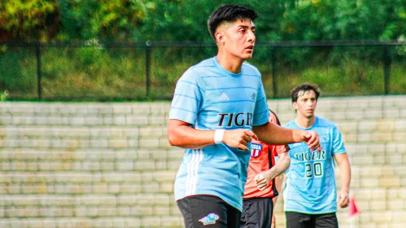 Men's Soccer Fights Back for Draw Against CACC Unbeaten Felician