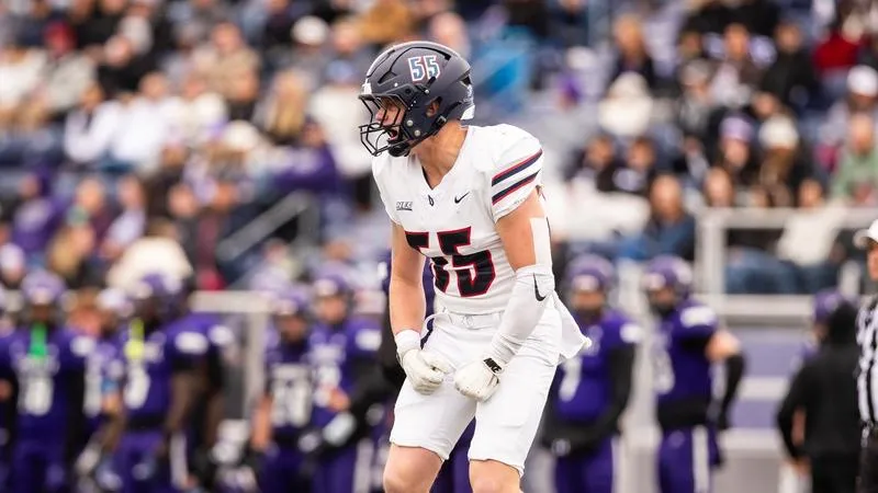 Dukes Grind Out 14-7 NEC Road Win at Stonehill