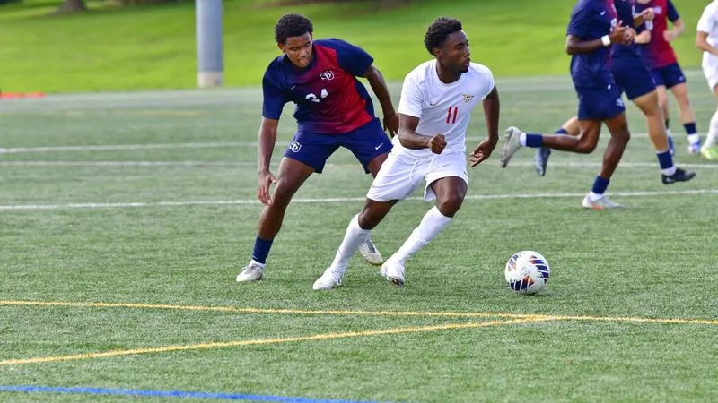 Thelistin's Two Goals Power Griffins to Win over Chargers