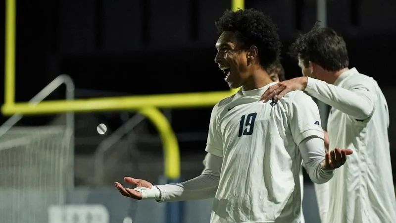 Dukes Bury Opportunities in Victory Over Wildcats