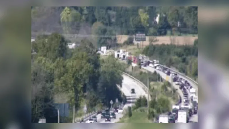Crash causing traffic delays in Lancaster County: 511PA