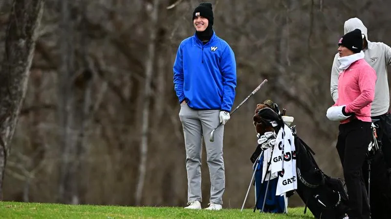 Cooper Leads Phoenix Trio at Altoona Invite