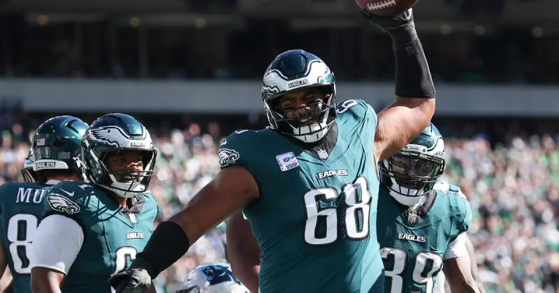 Jordan Mailata is trying to hold it together for the Eagles, but the ship is sinking