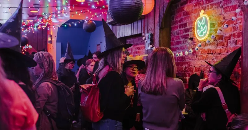 East Passyunk Witch Craft Crawl returns Oct. 28 with Halloween cocktails, tarot readings and shopping deals