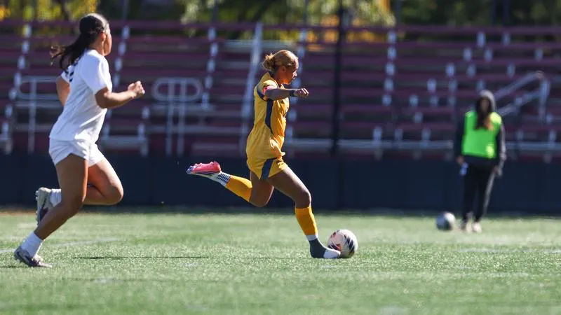 Hollenbach Named Atlantic 10 Offensive Player Of The Week