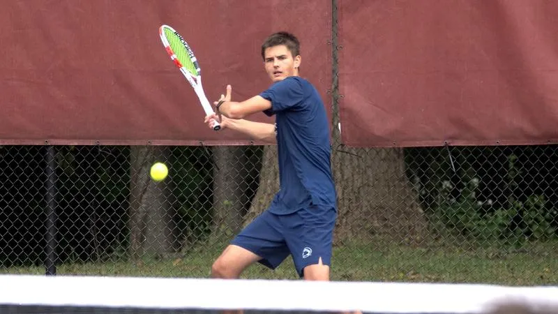 Abington Wraps Up Fall with Win at Neumann