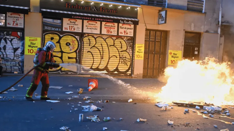 NFL: Steelers-Saints game in Paris still on despite civil unrest