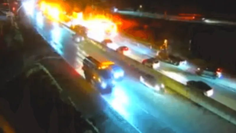 Multi-car crash brings I-83 to a halt in Cumberland County near Reesers Summit: PennDOT