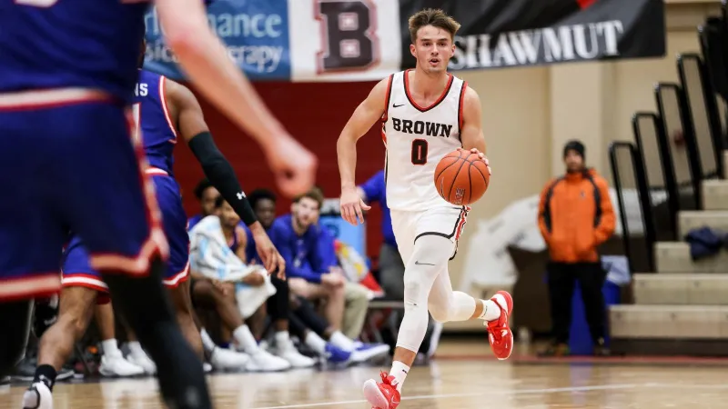 Men's basketball falls to UMass Lowell, 73-62