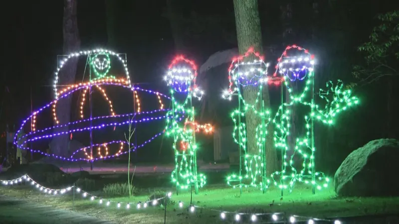 Festival of Lights at Wawaloam Campground celebrates holiday season