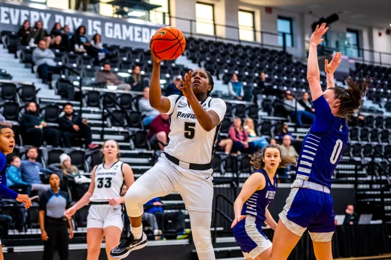 Women's Hoops Defeats Weber State On Second Day Of Friar Thanksgiving Classic, 62-55
