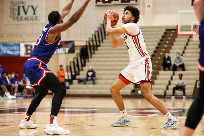 Men's basketball heads to Central Connecticut Tuesday
